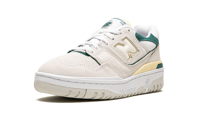 New Balance 550  Reflection